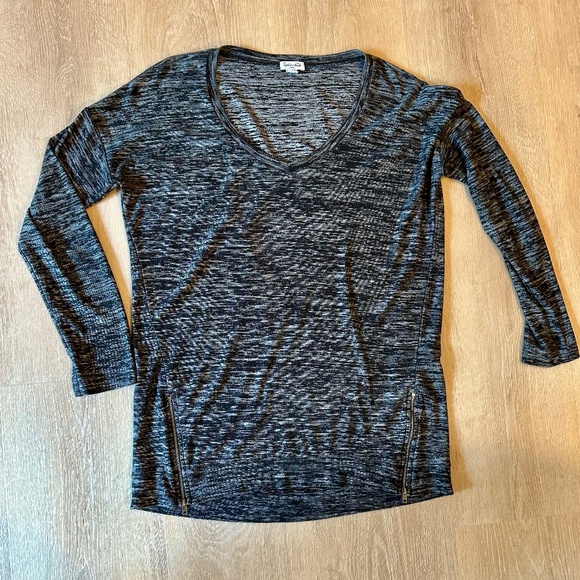 Splendid Long Sleeve Top wi - Picture 1 of 6